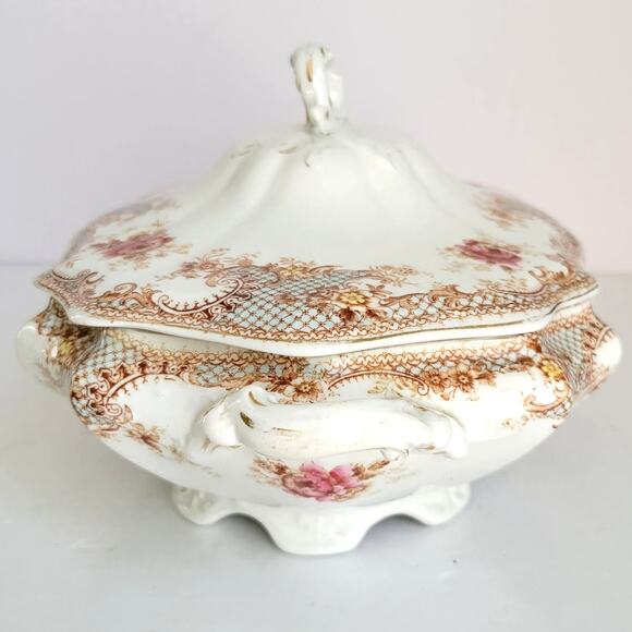 Antique T&R Boote Covered Vegetable Dish Rosebud Semi Porcelain Cottagecore - Picture 5 of 16